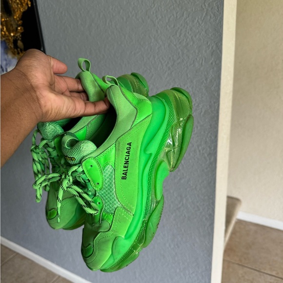 Triple S Balenciaga - Picture 4 of 5